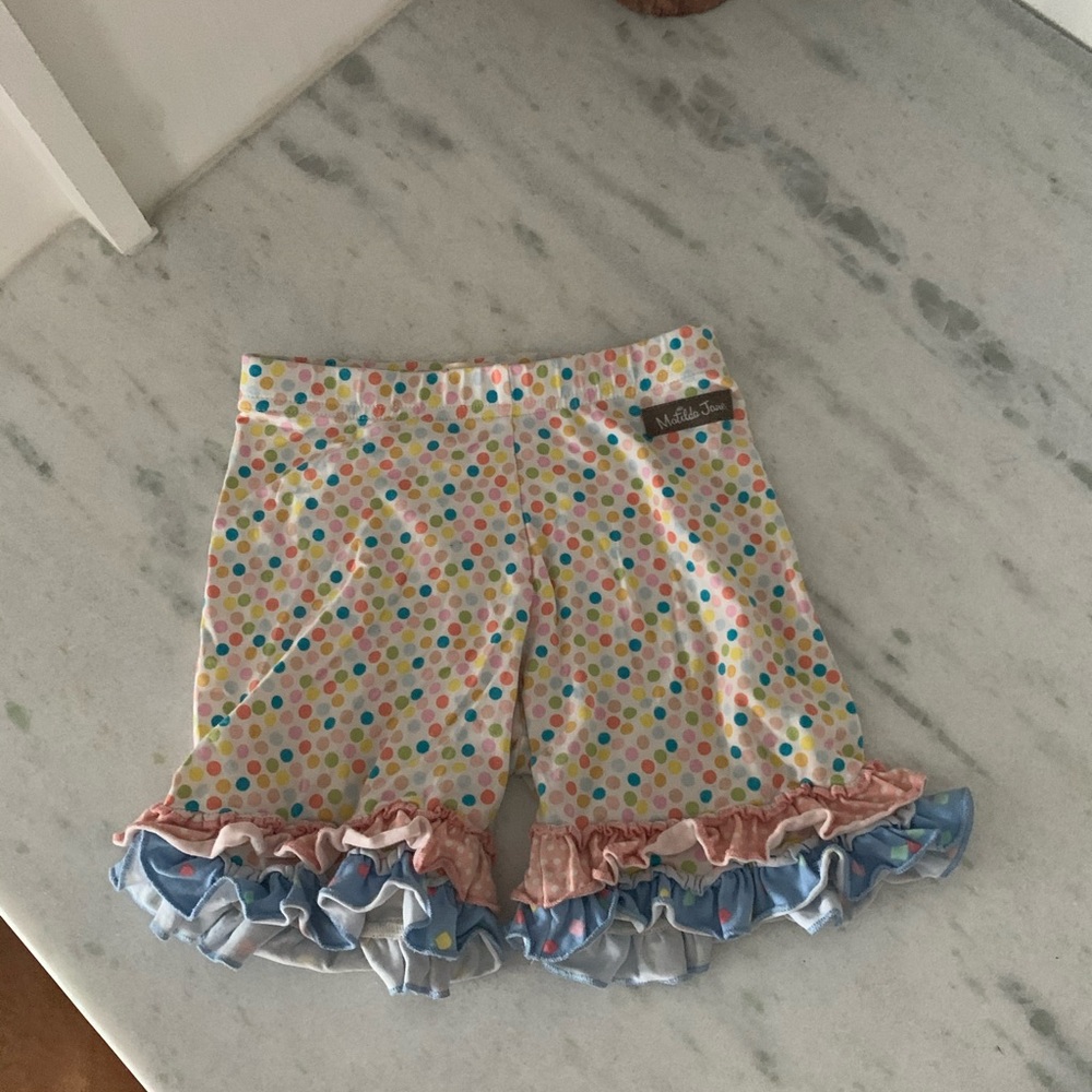 A pair of MJ shorts.